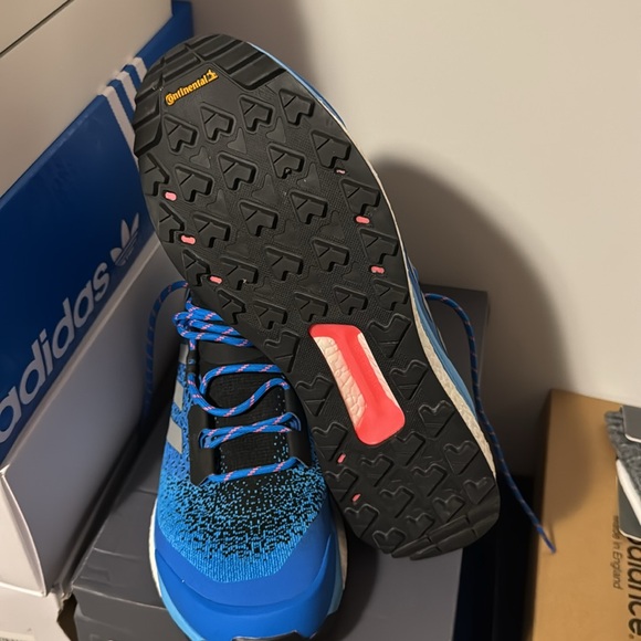 ADIDAS BOOST TERREX 400 - Picture 4 of 5
